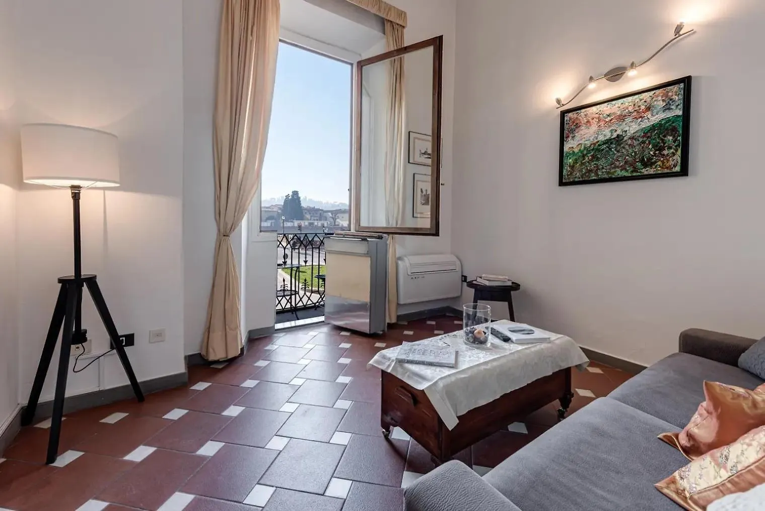 Balcony Bijoux Apartment Florence